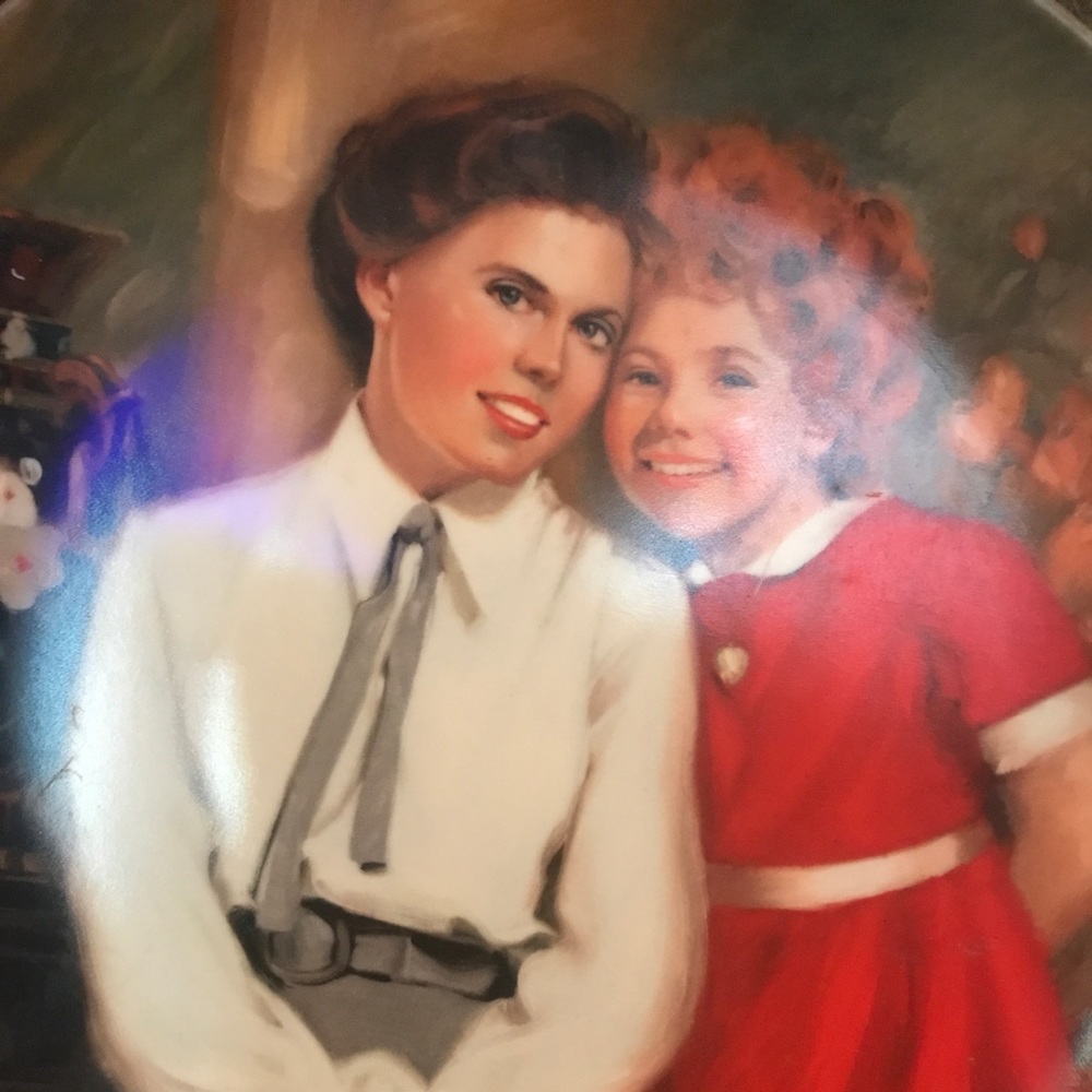 Annie collector plate